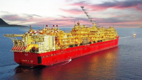 Плавучий завод NGUYA FLNG в Конго отгрузил первую партию СПГ